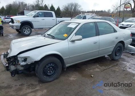2000 Toyota Camry Ce z USA, uszkodzony, nr VIN 4T1BG22K0YU716167